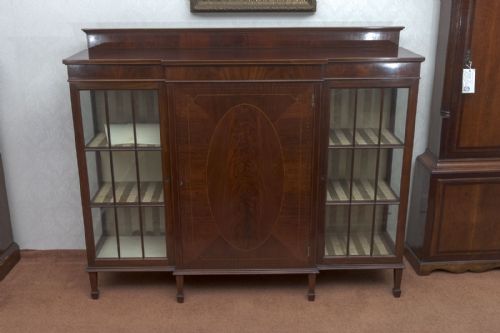 MAHOGANY CHINA CABINET WITH CENTRAL CUPBOARD - ADDITIONAL PHOTO 1