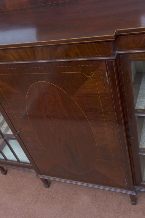 MAHOGANY CHINA CABINET WITH CENTRAL CUPBOARD - ADDITIONAL PHOTO 7