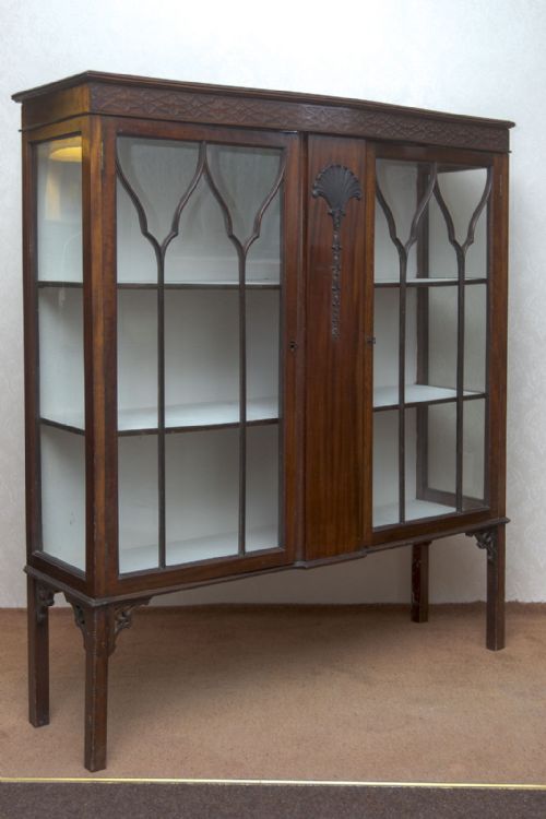 19TH CENTURY MAHOGANY CHINA CABINET - ADDITIONAL PHOTO 6