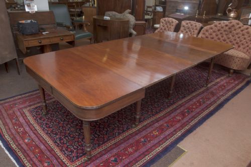 RARE GEORGE III MAHOGANY EXTENDING DINING TABLE - ADDITIONAL PHOTO 2