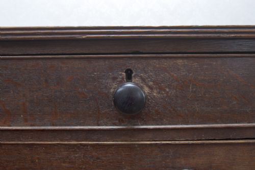 GOOD GEORGIAN OAK CHEST OF DRAWERS - ADDITIONAL PHOTO 3