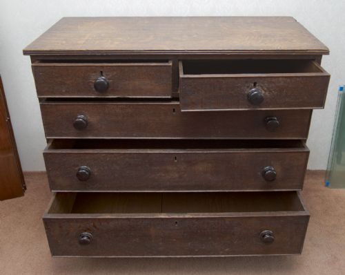 GOOD GEORGIAN OAK CHEST OF DRAWERS - ADDITIONAL PHOTO 6