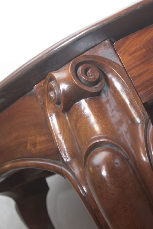 MAGINIFICENT SOLID MAHOGANY EXTENDING DINING TABLE - ADDITIONAL PHOTO 6