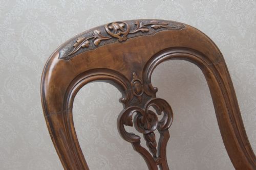 A VERY PRETTY SET OF EIGHT VICTORIAN DINING CHAIRS OF THE FINEST QUALITY - ADDITIONAL PHOTO 5