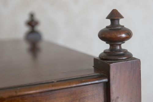 GEORGE III FOUR TIER WOT NOT WITH ELEGANT SLIM TURNINGS - ADDITIONAL PHOTO 4
