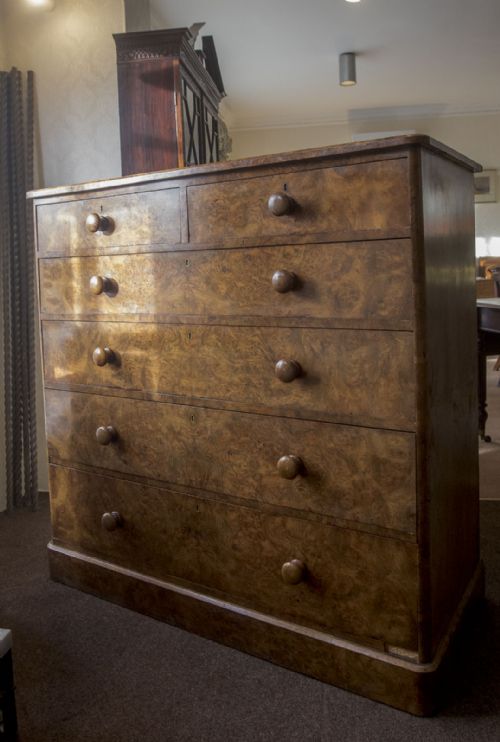 exceptional victorian dressing chest - CATEGORY: ANTIQUE CHEST OF DRAWERS - DATED 19TH CENTURY