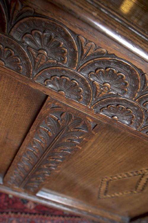 17TH CENTURY OAK COFFER - ADDITIONAL PHOTO 1
