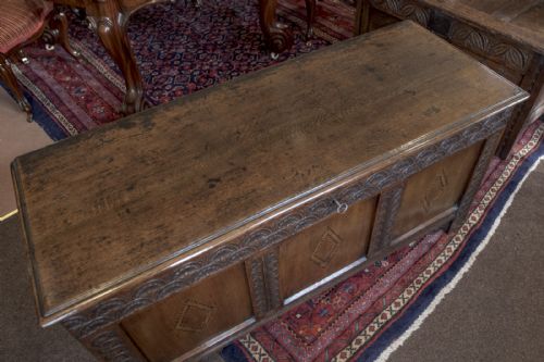 17TH CENTURY OAK COFFER - ADDITIONAL PHOTO 10