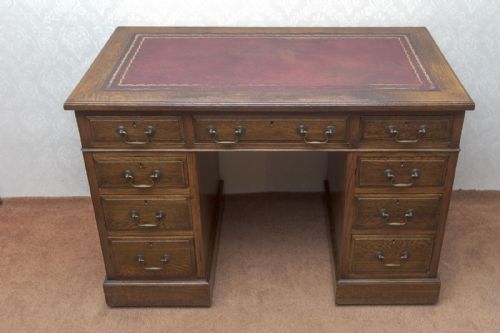 VICTORIAN OAK TWIN PEDESTAL KNEEHOLE DESK - ADDITIONAL PHOTO 2
