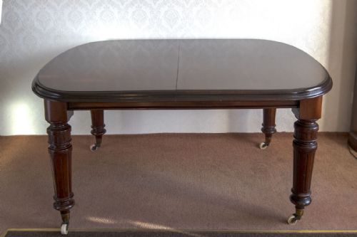 GOOD VICTORIAN SOLID MAHOGANY EXTENDING DINING TABLE - ADDITIONAL PHOTO 1