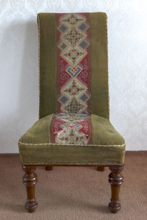 VICTORIAN PRIEURE CHAIR WITH PERIOD TAPESTRY COVERING - ADDITIONAL PHOTO 4