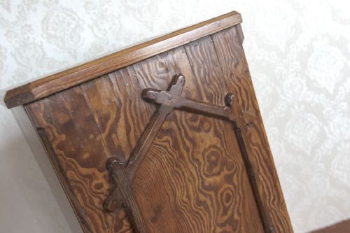 UNUSUAL VICTORIAN POT CUPBOARD - ADDITIONAL PHOTO 5