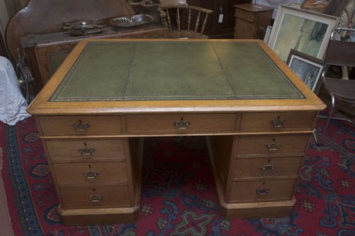 original english blond oak double sided partners desk - CATEGORY: ANTIQUE DESKS - DATED 19TH CENTURY