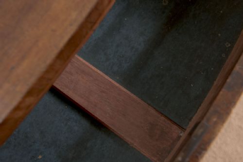 GOOD VICTORIAN BOW FRONT CHEST OF DRAWERS IN MAHOGANY - ADDITIONAL PHOTO 6