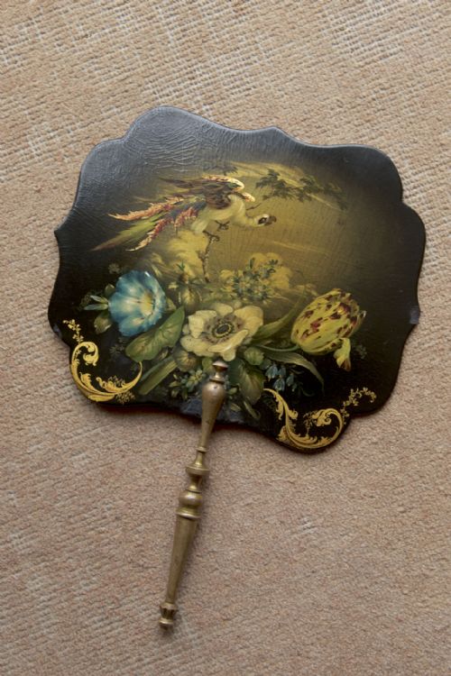 A PAIR OF MID 19TH CENTURY PAPIERMCH FACE SCREENS IN ORIGINAL CONDITION - ADDITIONAL PHOTO 1