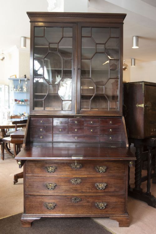 george iii mahogany bureau bookcase of very elegant proportions - CATEGORY: ANTIQUE BUREAU - DATED 18TH CENTURY