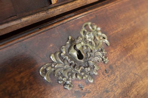 GEORGE III MAHOGANY BUREAU BOOKCASE OF VERY ELEGANT PROPORTIONS - ADDITIONAL PHOTO 3