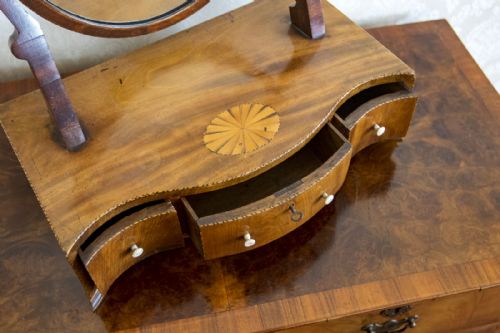 PRETTY GEORGE III MAHOGANY DRESSING MIRROR - ADDITIONAL PHOTO 5