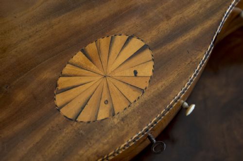 PRETTY GEORGE III MAHOGANY DRESSING MIRROR - ADDITIONAL PHOTO 9