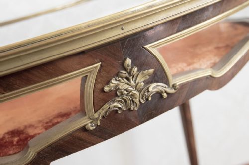 FINE QUALITY 19TH CENTURY KINGWOOD DISPLAY TABLE - ADDITIONAL PHOTO 8