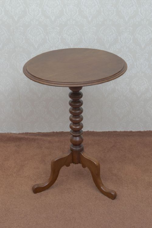 19th century mahogany tripod table - CATEGORY: ANTIQUE TABLES - DATED 19TH CENTURY