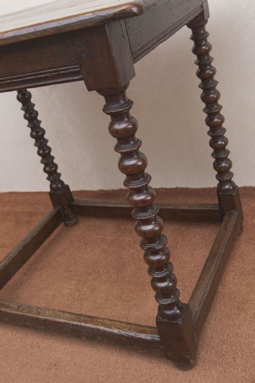 GOOD LATE 17TH OR EARLY 18TH CENTURY OAK SIDE TABLE - ADDITIONAL PHOTO 2