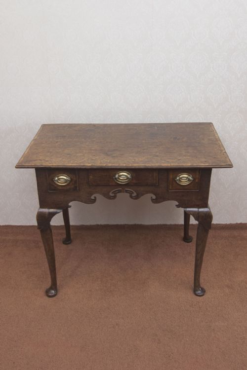 GOOD GEORGE III OAK LOWBOY IN FINE AND ORIGINAL CONDITION - ADDITIONAL PHOTO 1