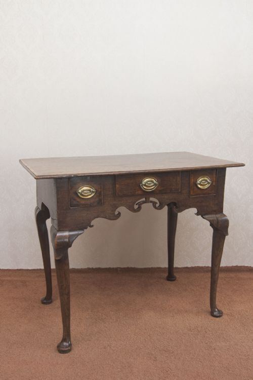 GOOD GEORGE III OAK LOWBOY IN FINE AND ORIGINAL CONDITION - ADDITIONAL PHOTO 2