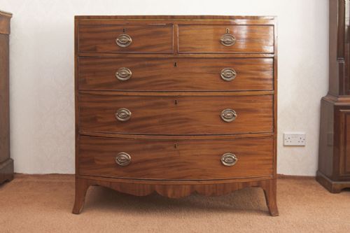 good george iii mahogany bow fronted chest of drawers - CATEGORY: ANTIQUE CHEST OF DRAWERS - DATED 19TH CENTURY
