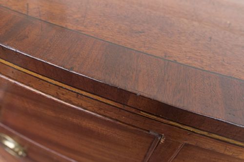 GOOD GEORGE III MAHOGANY BOW FRONTED CHEST OF DRAWERS - ADDITIONAL PHOTO 7