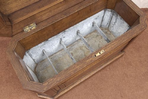 FINE QUALITY OAK CELLARETTE - ADDITIONAL PHOTO 5