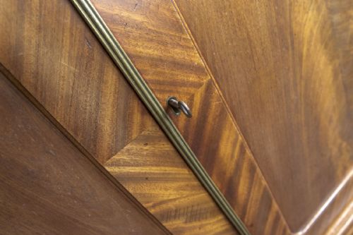 VERY ELEGANT AND ORIGINAL MAHOGANY CUPBOARD - ADDITIONAL PHOTO 16