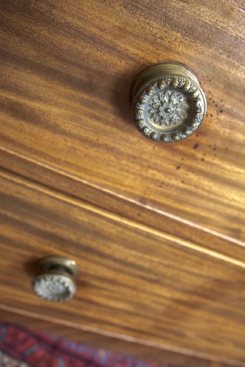 VERY ELEGANT AND ORIGINAL MAHOGANY CUPBOARD - ADDITIONAL PHOTO 17