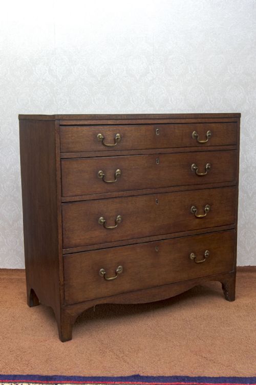 18TH CENTURY OAK DRESSING CHEST OF ELEGANT PROPORTIONS - ADDITIONAL PHOTO 4