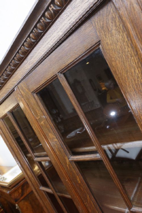 LATE 19TH CENTURY OAK BOOKCASE - ADDITIONAL PHOTO 6