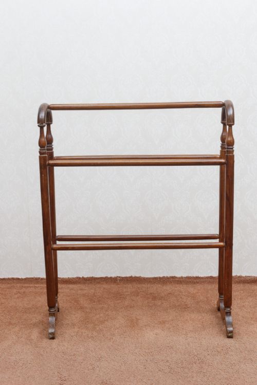 GOOD EARLY 19TH CENTURY TOWEL - ADDITIONAL PHOTO 3