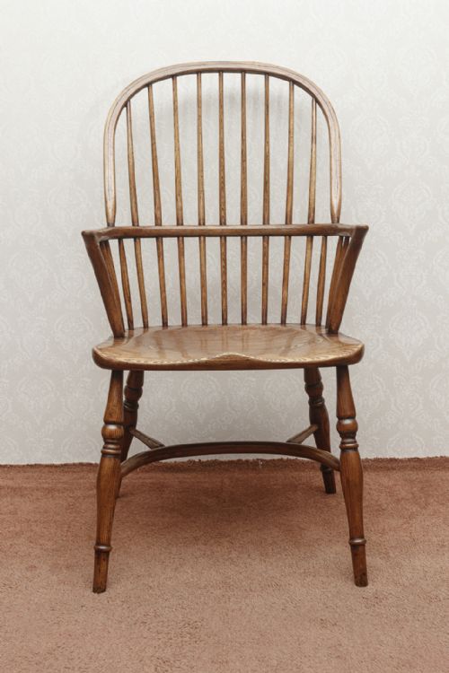 A HIGH QUALITY HOOPBACK STYLE WINDSOR CHAIR IN ASH - ADDITIONAL PHOTO 5