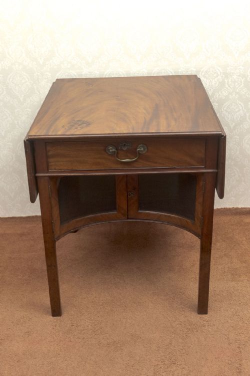 VERY RARE CHIPPENDALE PERIOD MAHOGANY BREAKFAST TABLE - ADDITIONAL PHOTO 1