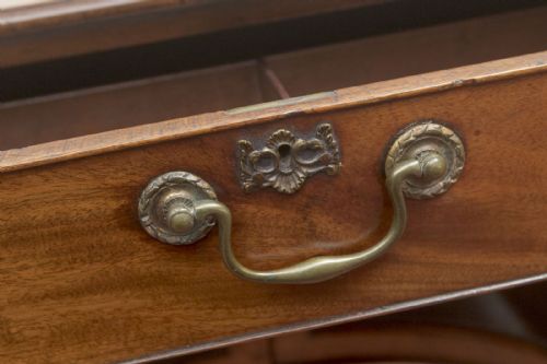 VERY RARE CHIPPENDALE PERIOD MAHOGANY BREAKFAST TABLE - ADDITIONAL PHOTO 3