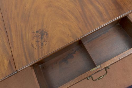 VERY RARE CHIPPENDALE PERIOD MAHOGANY BREAKFAST TABLE - ADDITIONAL PHOTO 9