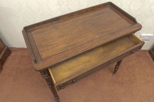 PRETTY AND UNUSUAL TABLE MADE OF PADAUK WOOD - ADDITIONAL PHOTO 2