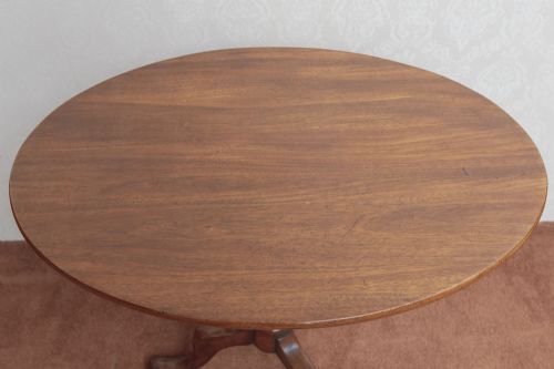 MID 19TH CENTURY OVAL MAHOGANY TIP UP TABLE - ADDITIONAL PHOTO 2