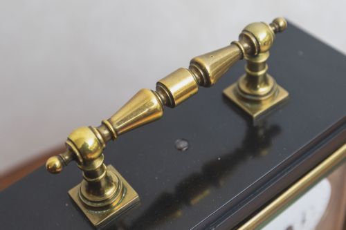 A VERY ATTRACTIVE FRENCH CALENDAR CLOCK - ADDITIONAL PHOTO 1