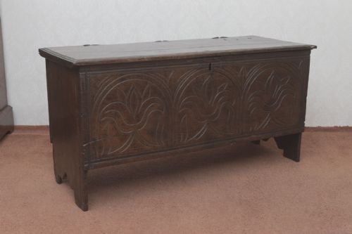 late 17th or early 18th century plank coffer - CATEGORY: ANTIQUE CHESTS - DATED 1700