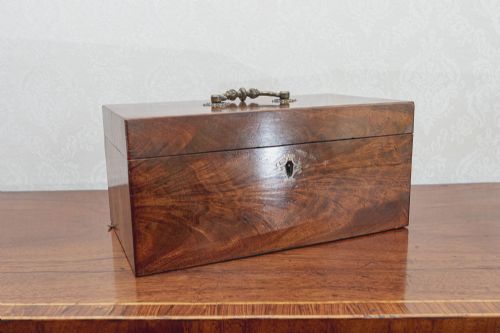 GEORGE III MAHOGANY TEA CADDY OF THE FINEST QUALITY - ADDITIONAL PHOTO 2