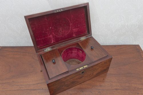 GEORGE III MAHOGANY TEA CADDY OF THE FINEST QUALITY - ADDITIONAL PHOTO 5