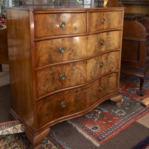 DRESSING CHEST OF SERPENTINE FORM - ADDITIONAL PHOTO 3