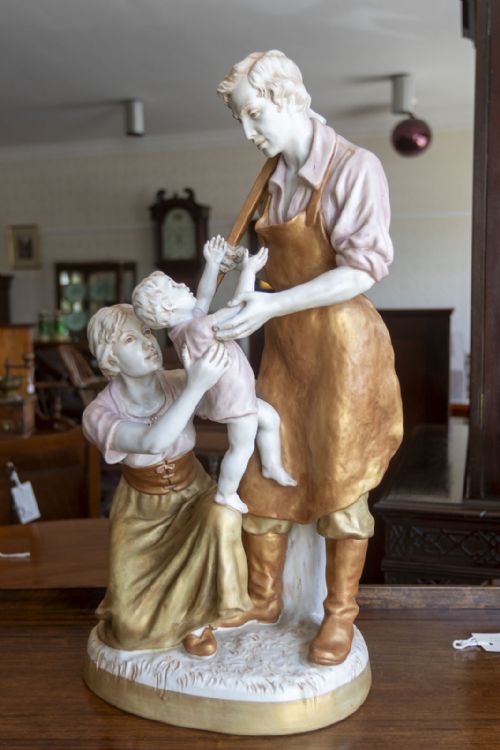 A LARGE ANTIQUE FIGURE GROUP BY ROYAL DUX - ADDITIONAL PHOTO 1