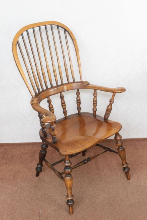 A GOOD VINTAGE YORKSHIRE BROAD ARM WINDSOR CHAIR IN ASH - ADDITIONAL PHOTO 2