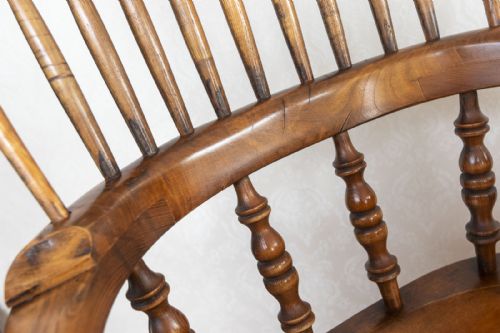 A GOOD VINTAGE YORKSHIRE BROAD ARM WINDSOR CHAIR IN ASH - ADDITIONAL PHOTO 3